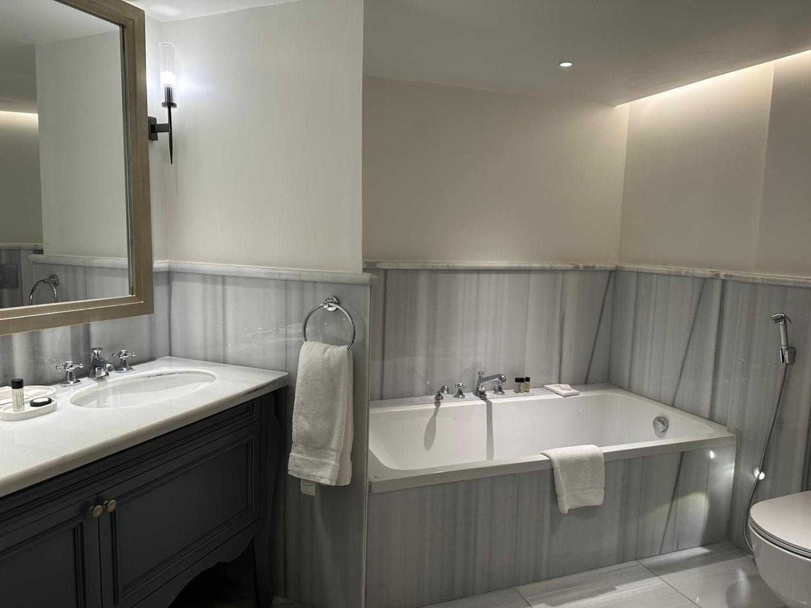 21 High Street Residence By The Torch Doha Bagian luar foto